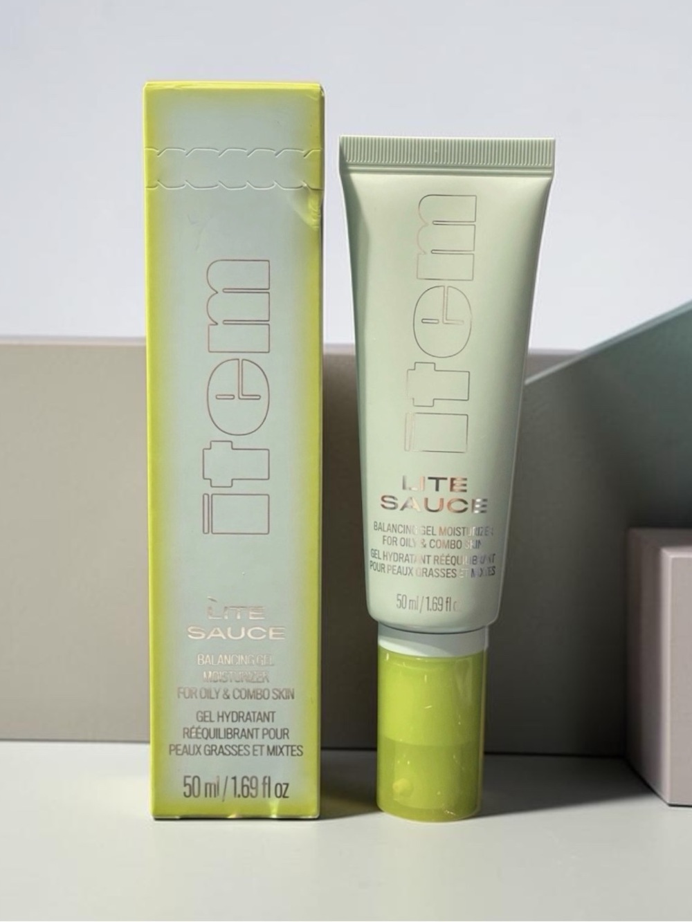 Item Beauty Lite Sauce Balancing Gel Moisturizer Full Size